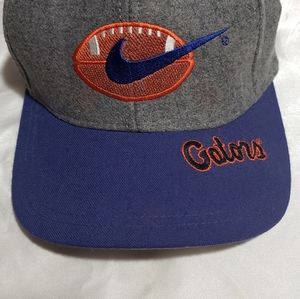 Nike University of Florida Gators Vintage 90s Snapback Hat.